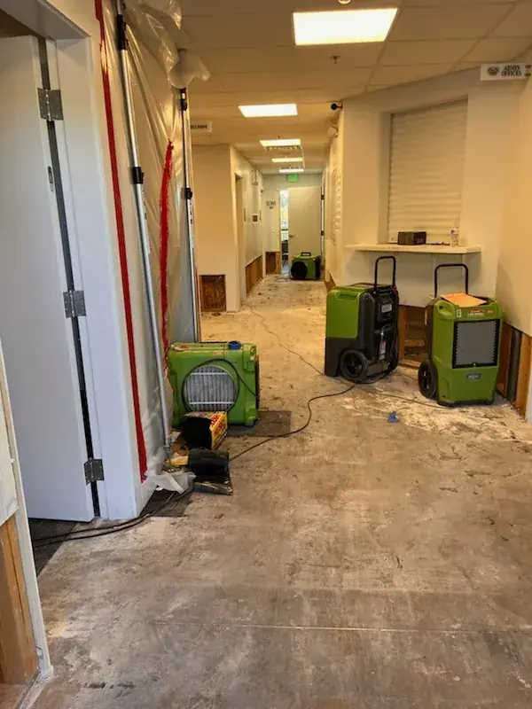 Water damage restoration in a north Utah County commercial building
